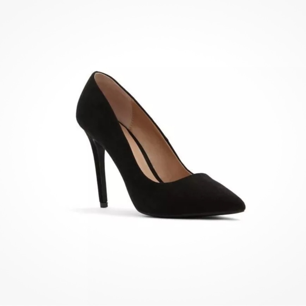 Elegant Black Women's Pumps